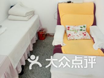 足疗于一体,按摩师受训于河南中医推拿学院,本店地址在灌南东方花园门