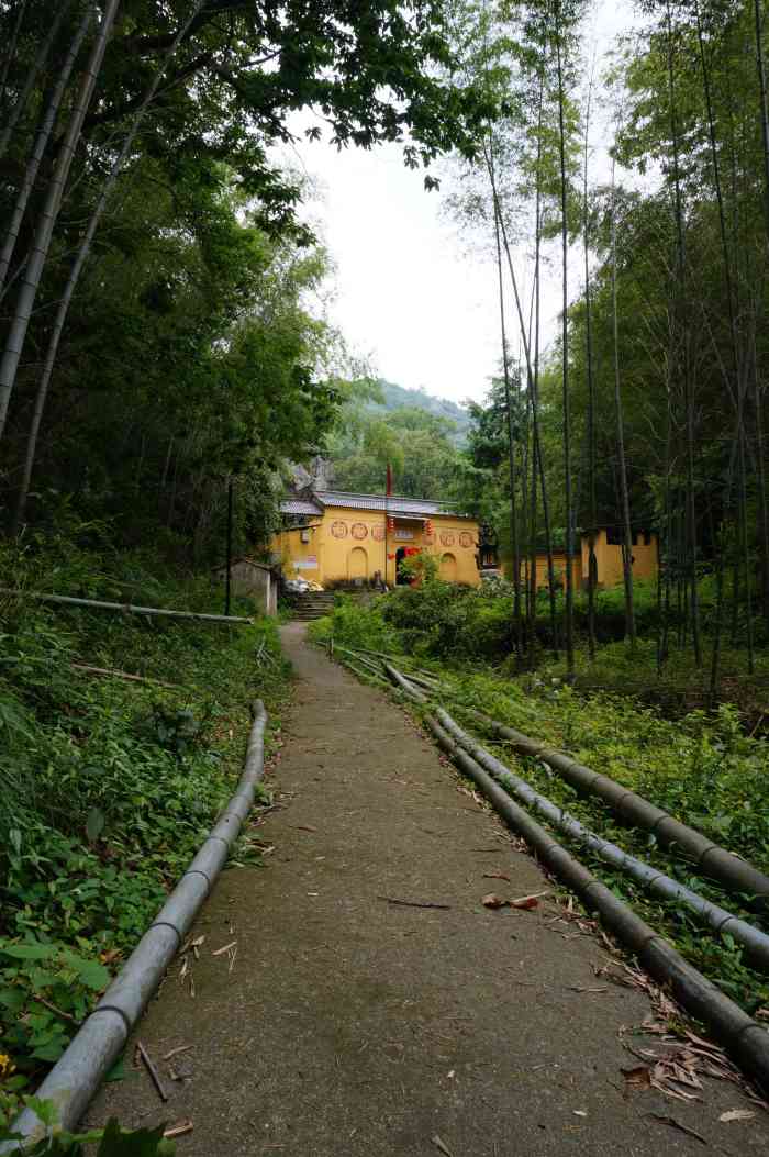 乌霞寺风景区