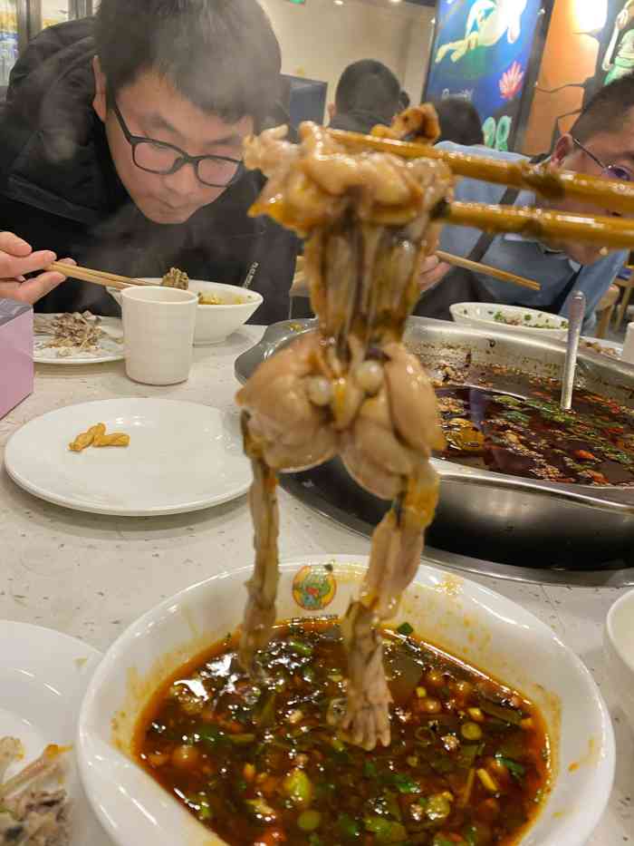 大味美蛙鱼头(遂宁二店)-"第一次去这家吃饭.感觉用餐体验特别愉快.