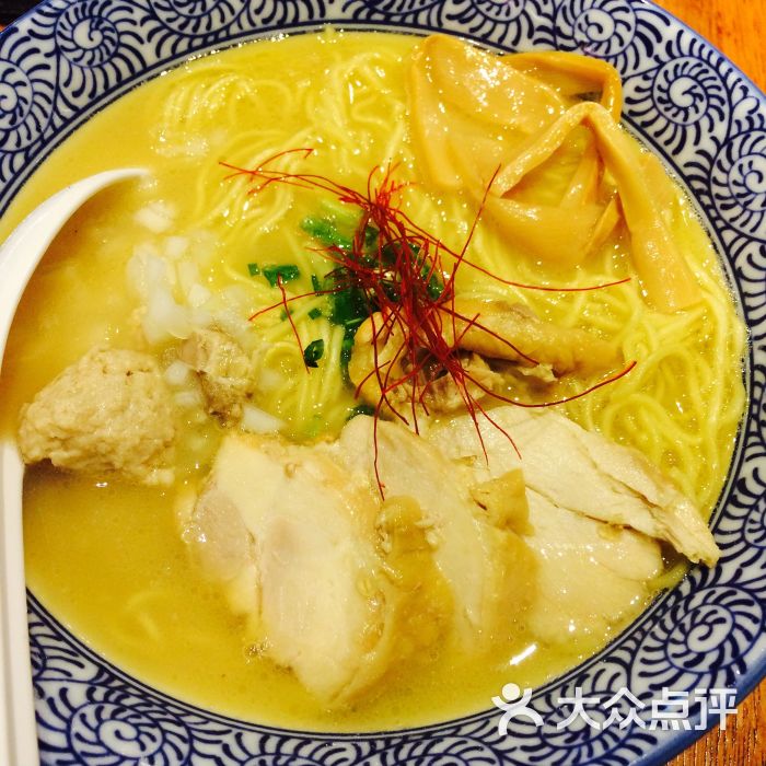 面屋武一浓厚白鸡汤拉面
