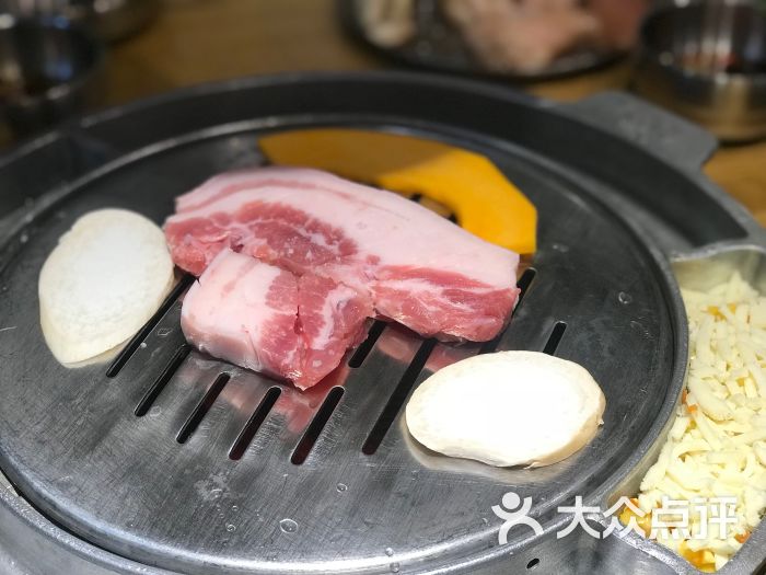 位置在江北城ifs里L202,如果坐轻轨6号线三.