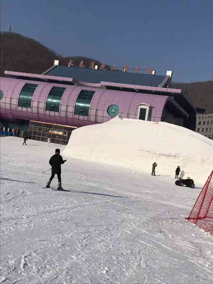 长春莲花山世茂滑雪场-"长春莲花山滑雪场99 对于一