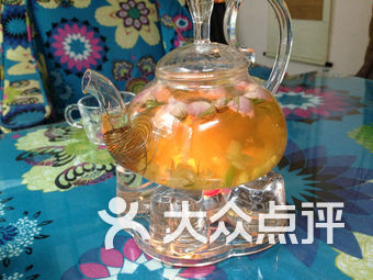 成都蜂王酒吧人均消费_蜂王酒吧(2)