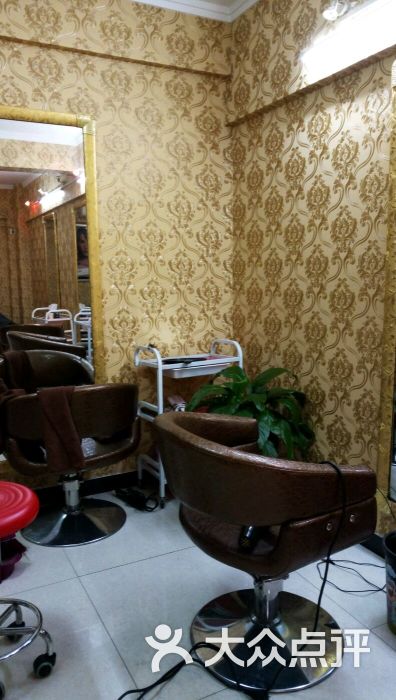 理发店变成声学实验室：伦敦盐沙龙用声音重构空间体验AG尊龙凯