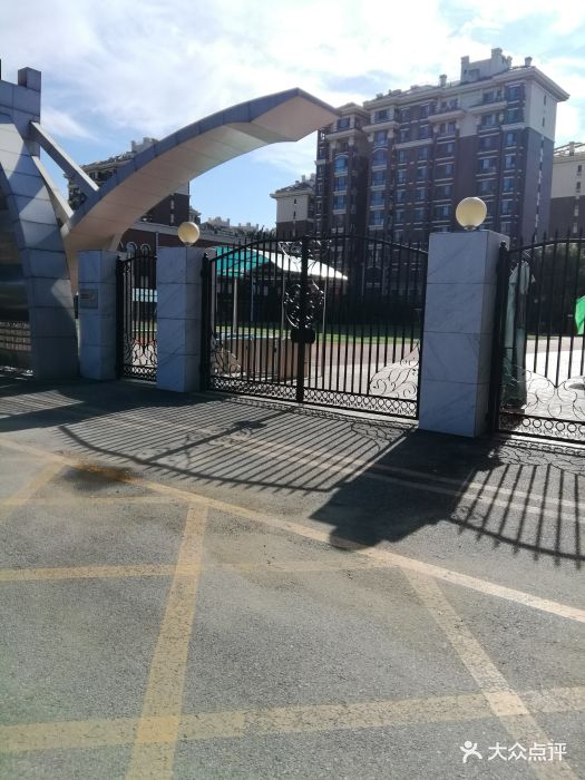 朝阳区实验小学(润泽校区)操场图片 - 第1张
