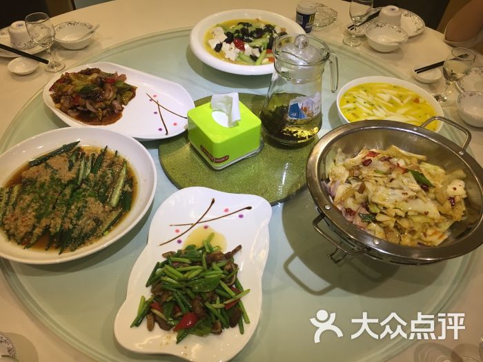 大家庭中餐主题餐厅图片 - 第1张