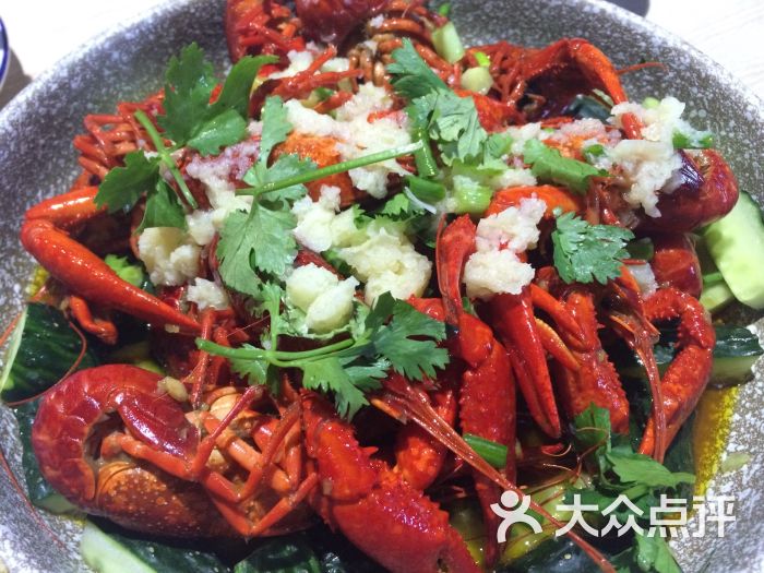 品珍鲜小龙虾大闸蟹店