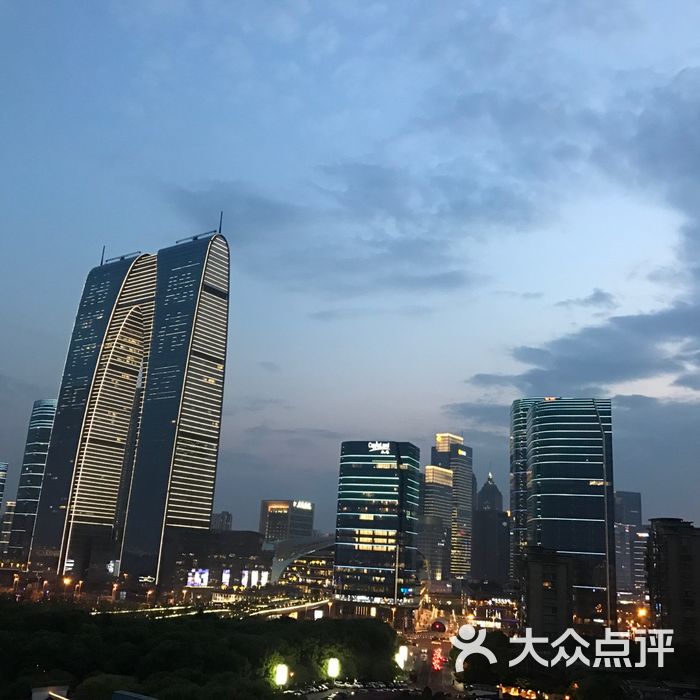苏州中茵皇冠假日酒店