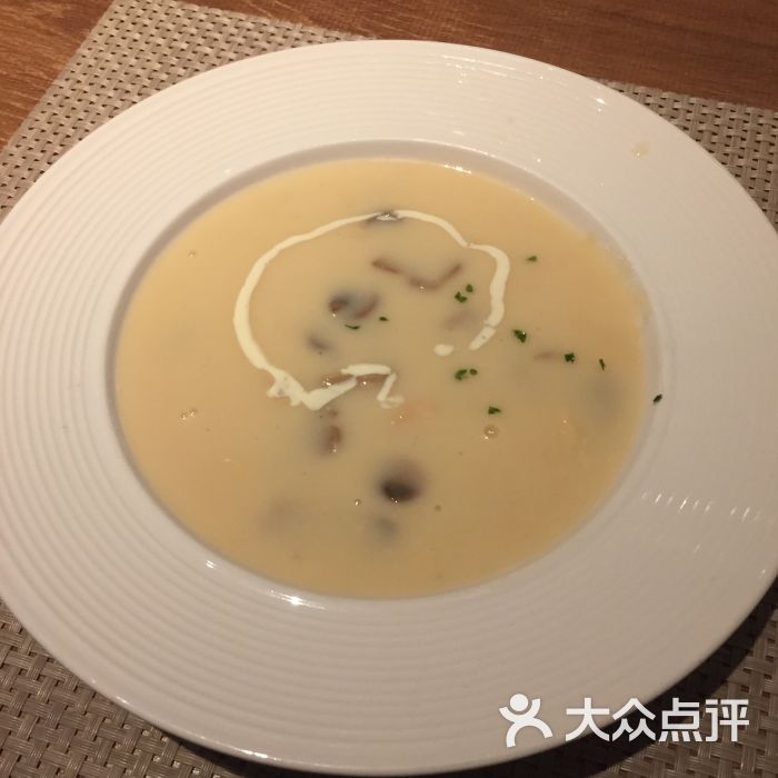 奶油鸡蓉蘑菇汤