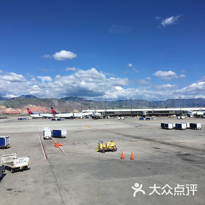 盐湖城国际机场