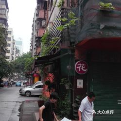 佛山汾江中路婚纱街_佛山汾江中学校长(3)