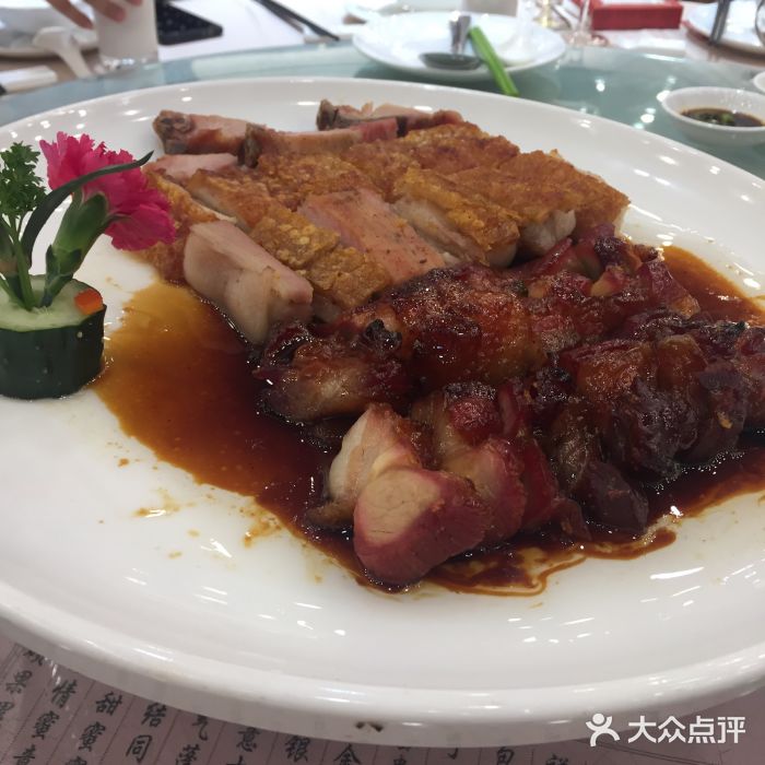 东园酒家·积福树素食馆-龙江烧肉拼叉烧图片-顺德区美食-大众点评网