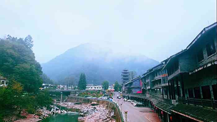 光雾山明宇豪雅酒店-"遇到点小问题酒店很好解决,餐厅