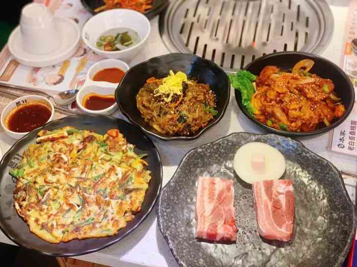 本家韩国料理(万象汇店)-"白钟元的店!期待很久了!本来看到评分一.