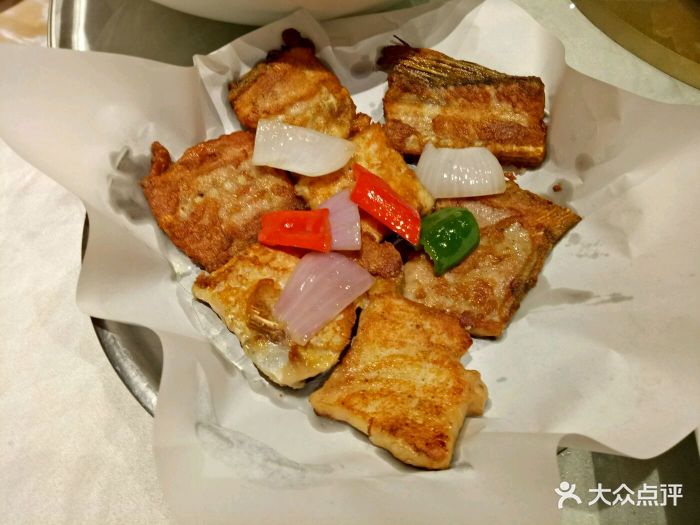 香煎鱼骨腩