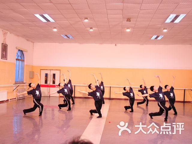 辽宁文化艺术学校