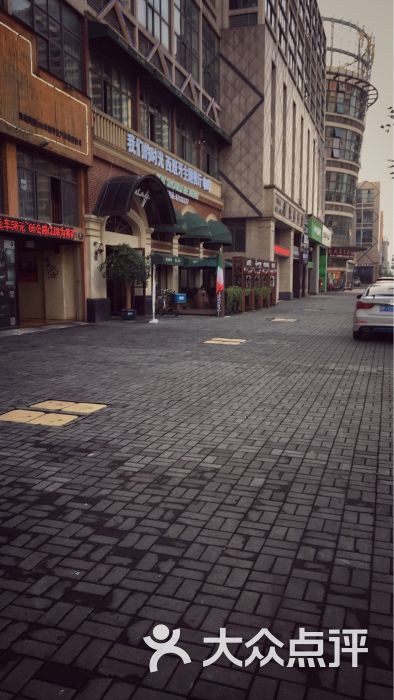我们的时光咖啡馆-一个学女生的短发的相册-海2016最流行姑娘服装的图片