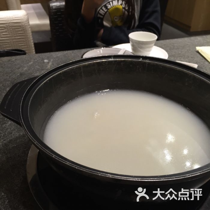 毋米粥米汤海鲜火锅-图片