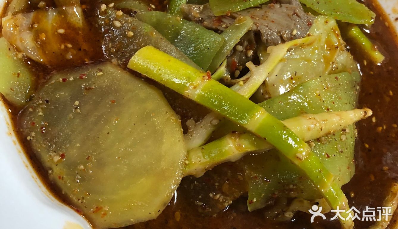 来德阳怎么能不吃一口什邡肖麻辣的特色兔头,荤菜呢?