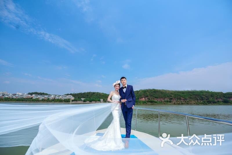 巴黎国际婚纱摄影