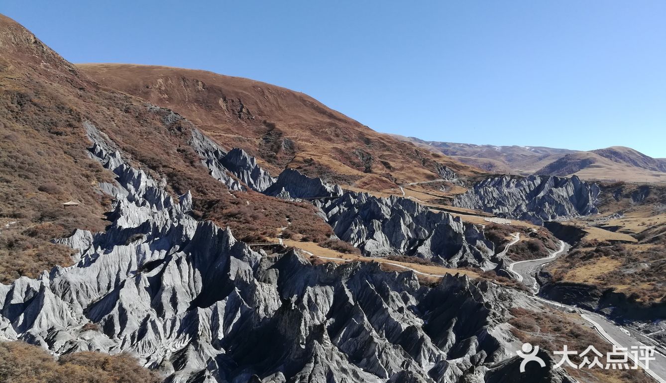 八美石林,群峰汇聚,万塔林立,峥嵘起伏,重峦叠嶂