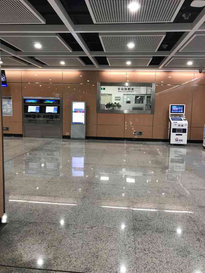 湖滨东路地铁站-"厦门地铁01开通之后经过了好几个