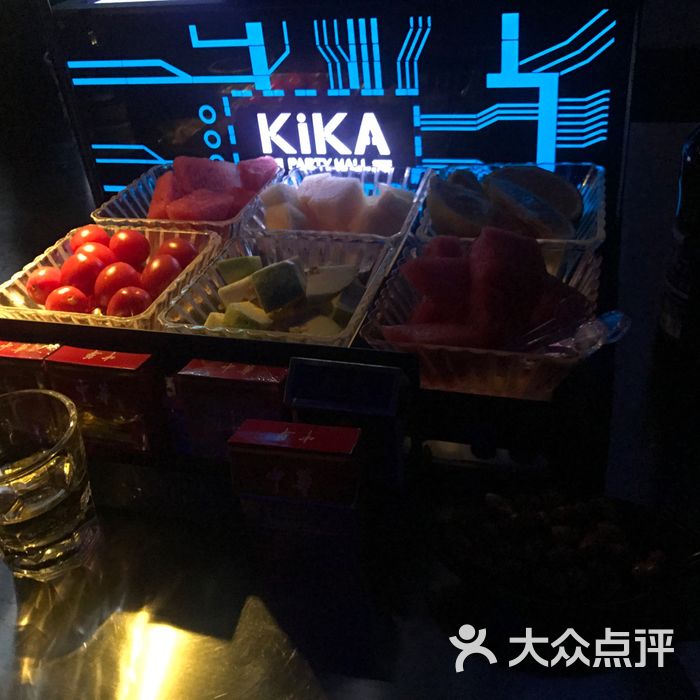 kika party 酒吧