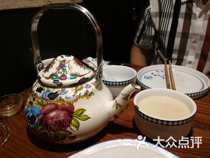 欢乐纳瓦(银都店-哈萨克奶茶图片-乌鲁木齐美食-大众点评网