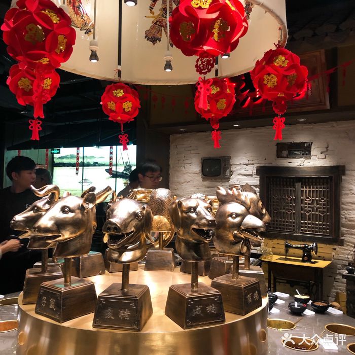 哥老官重庆美蛙鱼头(瓯海万象城店)图片