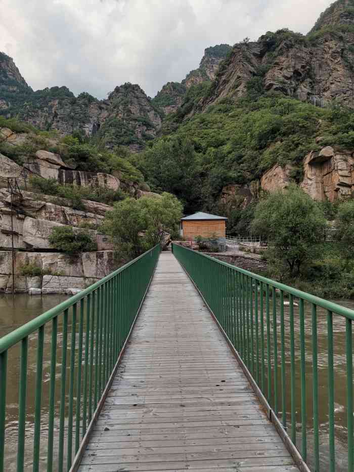 捧河湾风景区-"难得的五一小长假,北京气温飙升,一下.