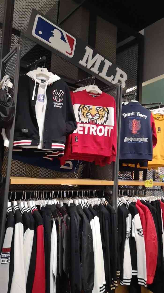 mlb(万象汇店"头一次来到他们家,他们家衣服还是很不错的.