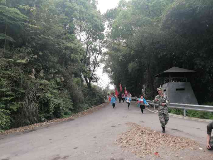 张飞古道拓展基地-"在西山坪山上的一个大型农家乐,设