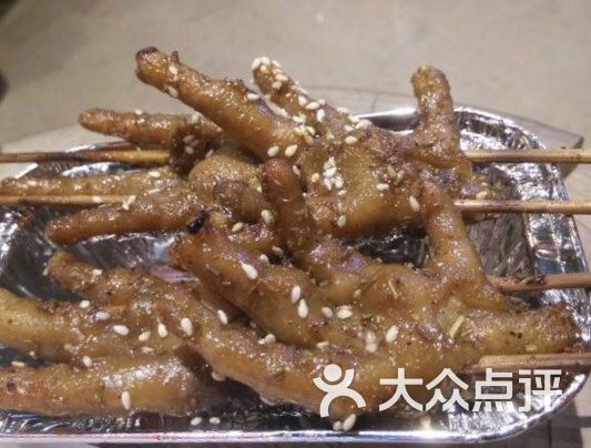 阿芮烤鸡爪:这个真的炒鸡赞,特别好吃,鸡爪.北京