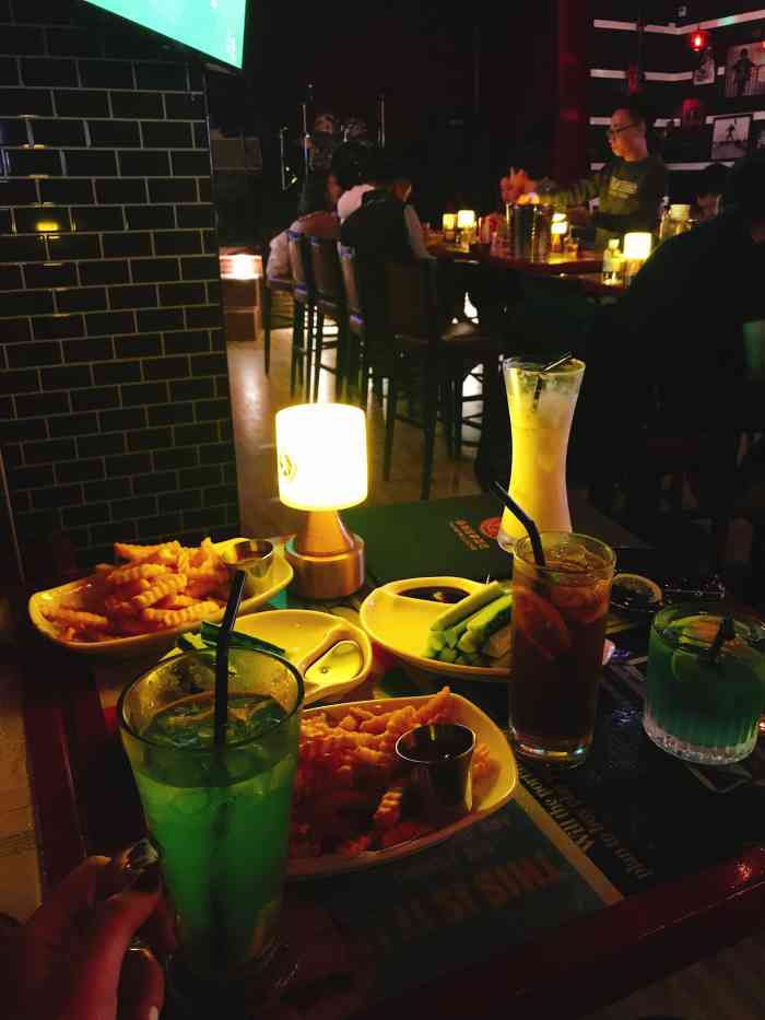 洛城往事酒吧theretrolounge
