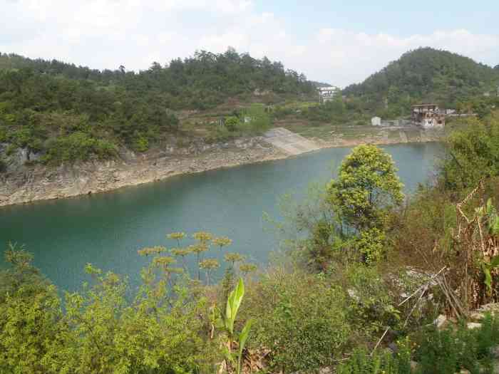 花溪松柏山水库-"风光迤逦,令人流连忘返的地方,这里.