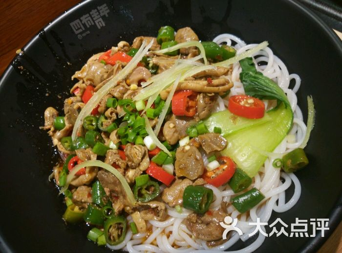 小炒鸡杂盖粉