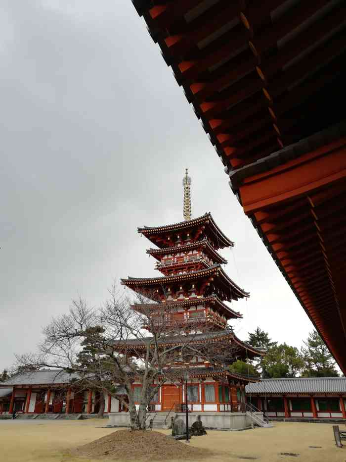 药师寺-"没在日本的寺庙抄过经,这次奈良药师寺试试.