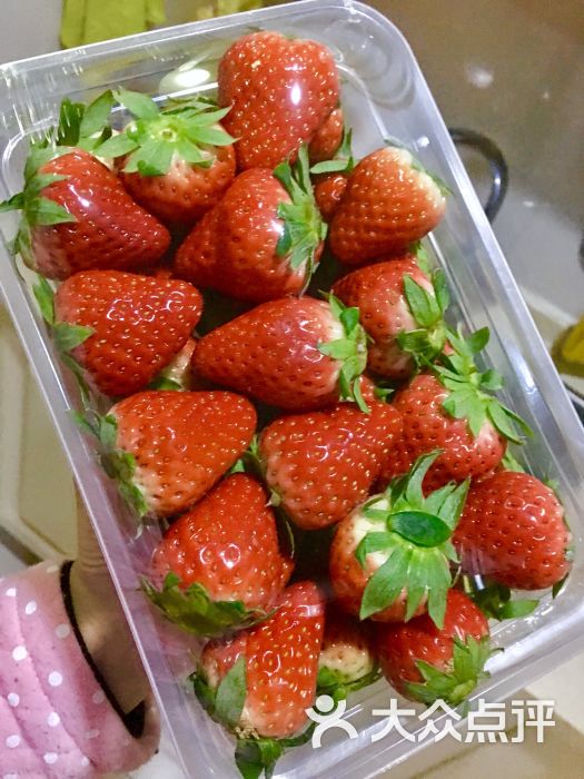 百果园(金平路2店)奶油草莓图片 - 第2张