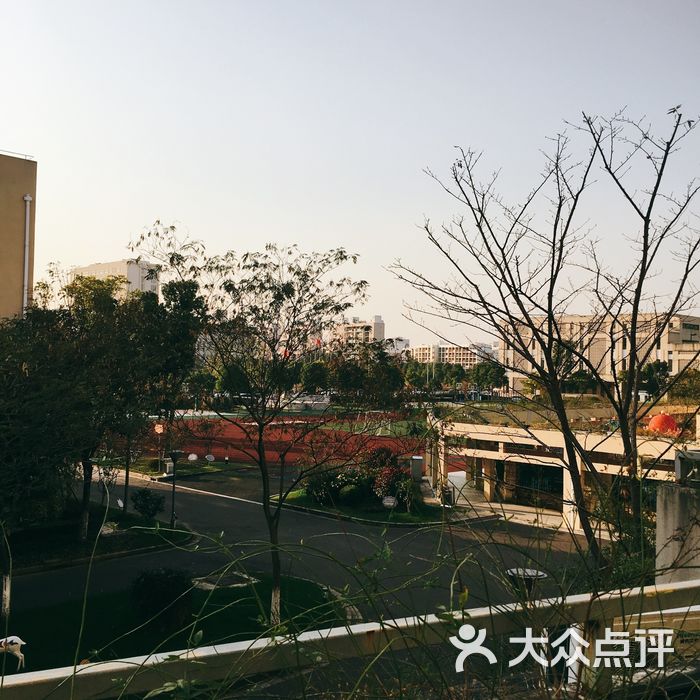 华东师范大学附属紫竹小学