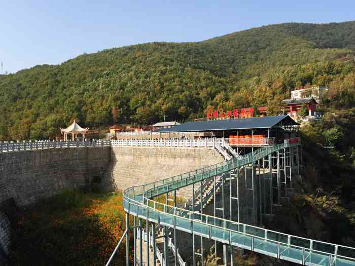 汝州九峰山景区"汝州市九峰山国家森林公园位于汝州市寄料镇.