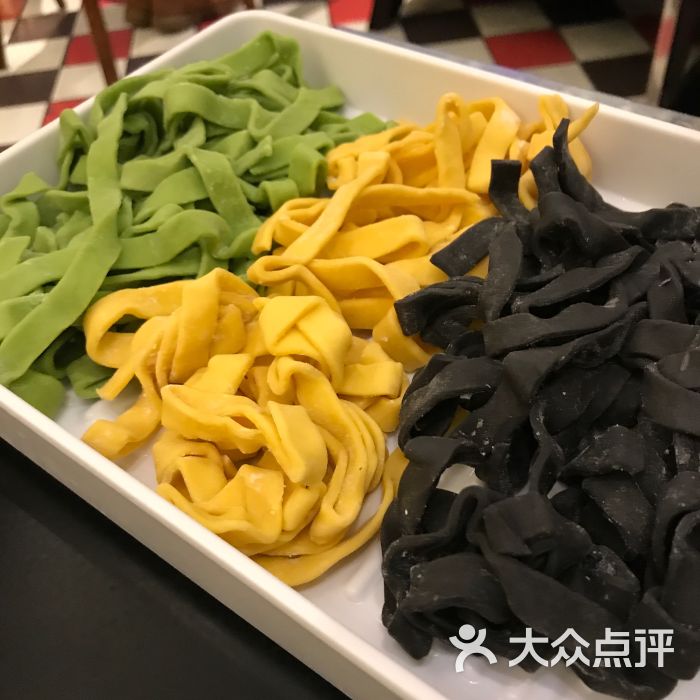 一哥澳门豆捞(西城都荟店)自家制有机三色面图片 - 第2张