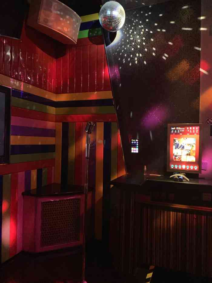 k 全国连锁ktv(绿地缤纷天地店)