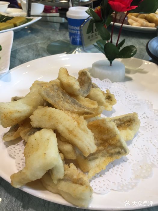 酥炸捞牛鱼