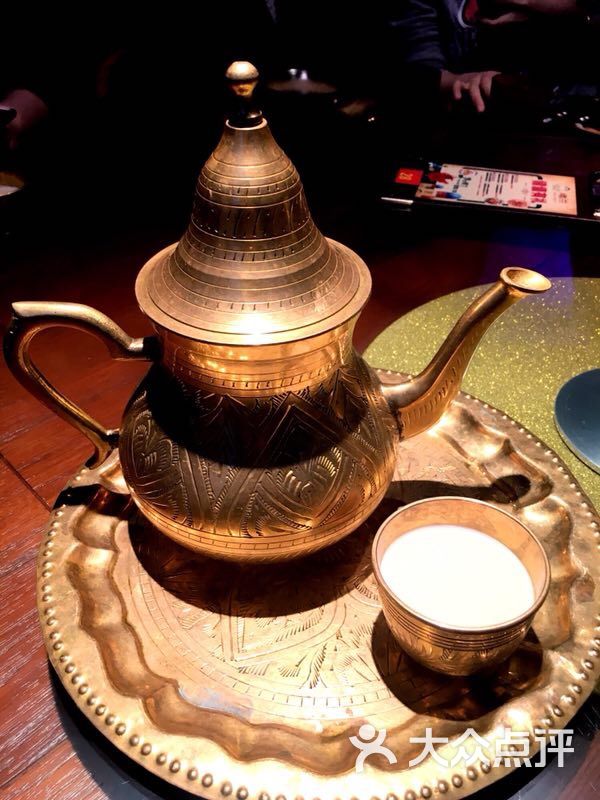 楼兰新疆主题餐厅(日月光中心广场店)新疆奶茶图片 第1张