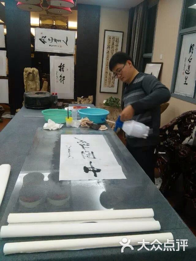 南京宁艺轩字画装裱店上传的图片