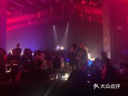 酒吧 包河区  宁国路商业区  miu club 人均:800元 营 服务 太 劲