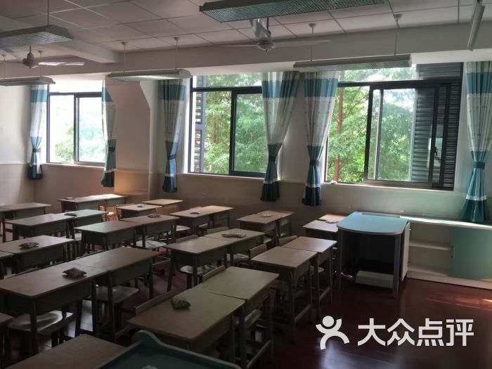 闸北实验小学(明德校区)图片 - 第2张