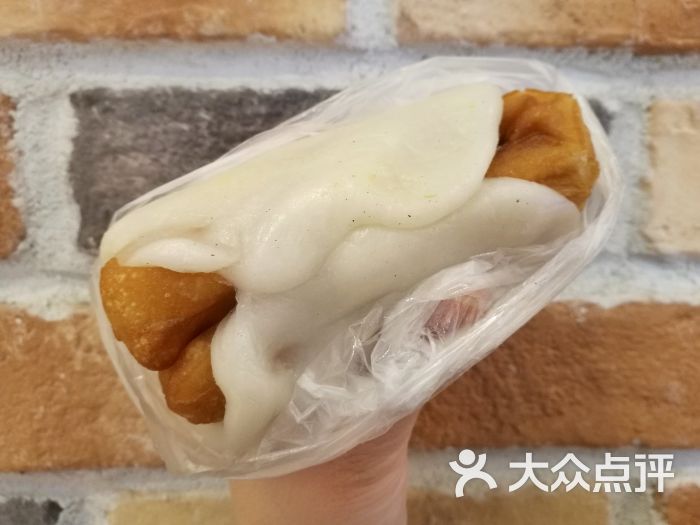 芝麻肉松年糕团
