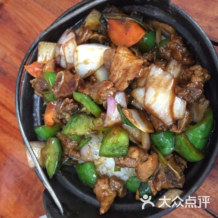 锅锅旺特色铁锅饭