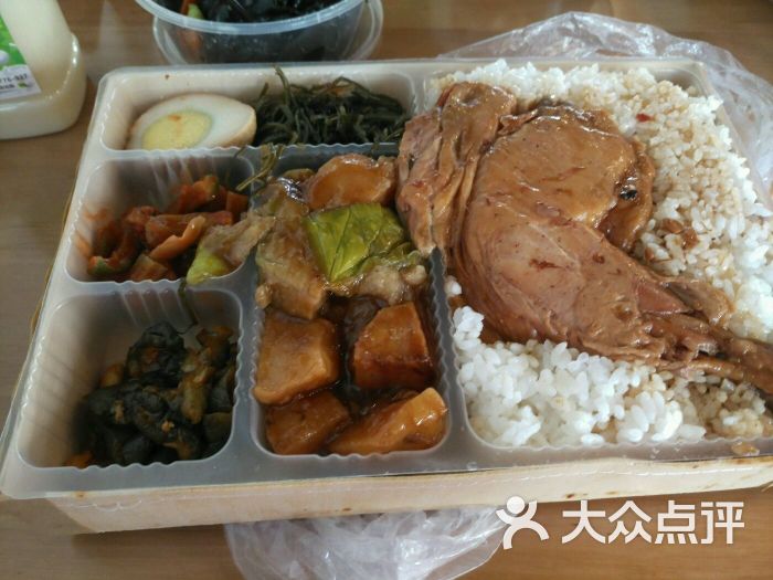 鸡腿饭